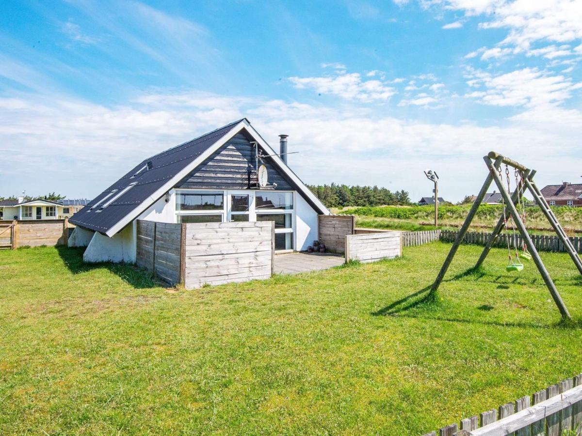 6 Person Holiday Home In Harbo Re Harboør Exterior foto